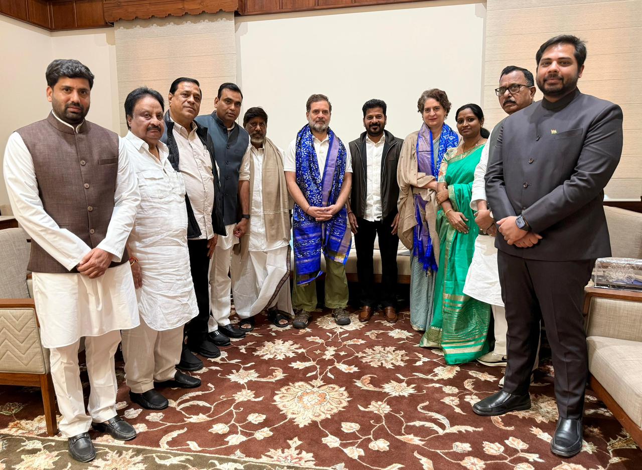 కాంగ్రెస్ అగ్ర నాయకులను కలిసిన ముఖ్యమంత్రి  రేవంత్ రెడ్డి….